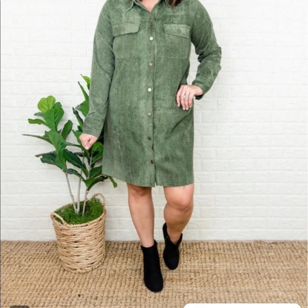 Women’s dress